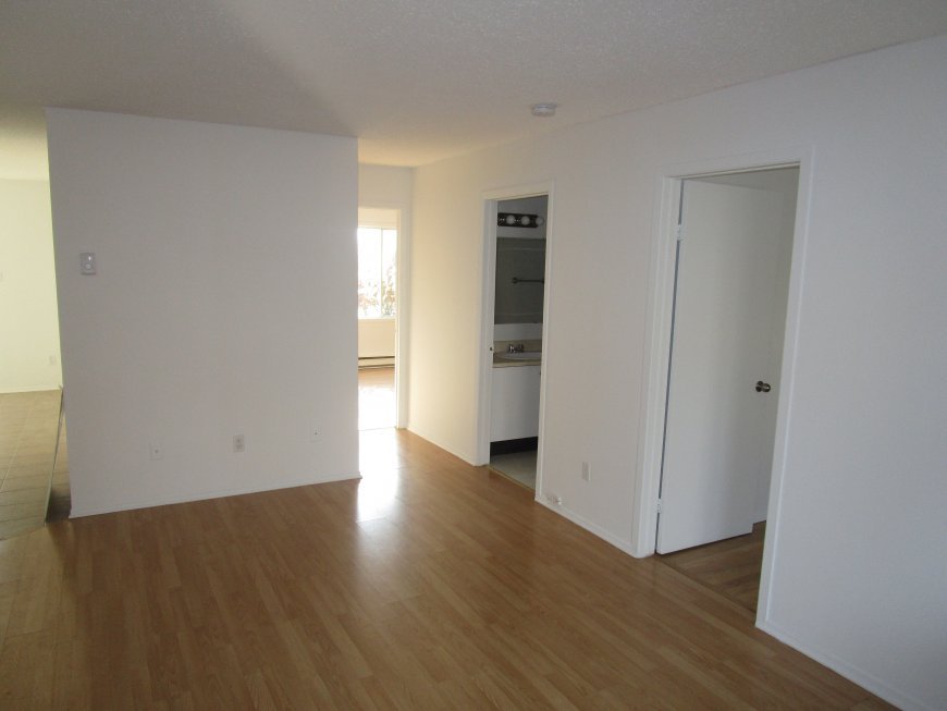 409 et 411 boul. St-Raymond (Ch�teaux de la Montagne)