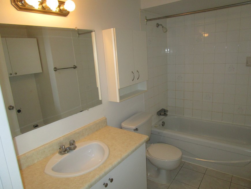 409 et 411 boul. St-Raymond (Ch�teaux de la Montagne)