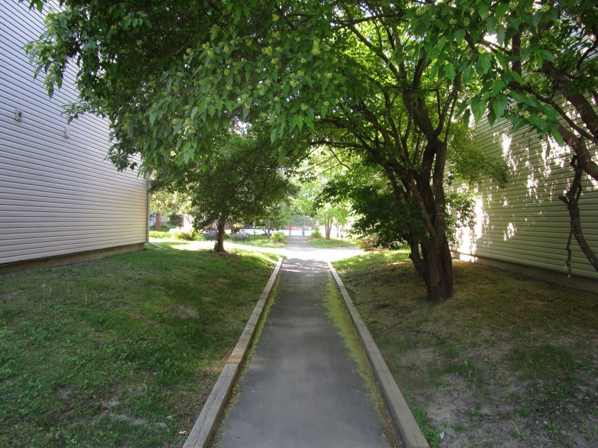 409 et 411 boul. St-Raymond (Ch�teaux de la Montagne)